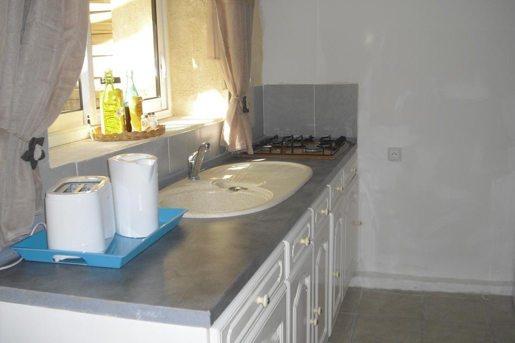 Ferienwohnung La Bergerie Lou Mas Li Pitchoun Gordes Exterior foto